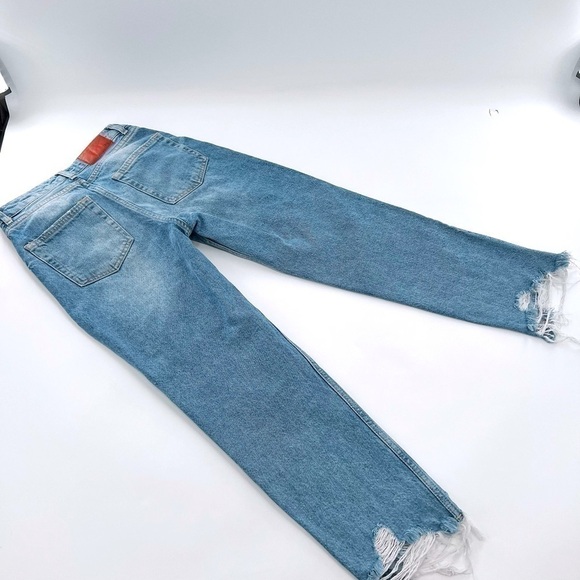 ZARA RIPPED MOM FIT JEANS Distressed size 0 High Rice - Picture 11 of 11